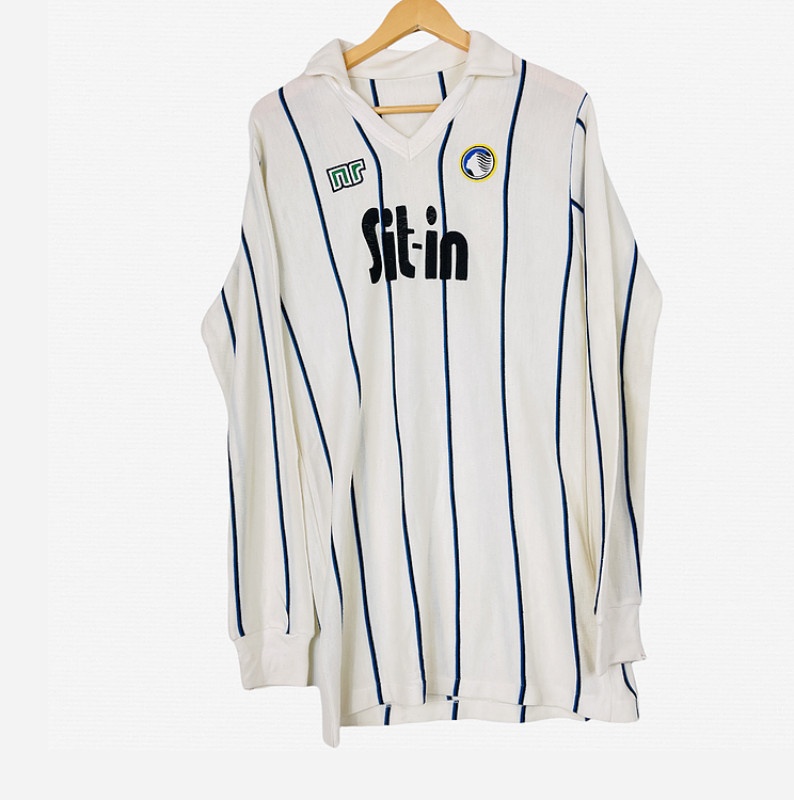 Segunda equipación de Atalanta 85-86