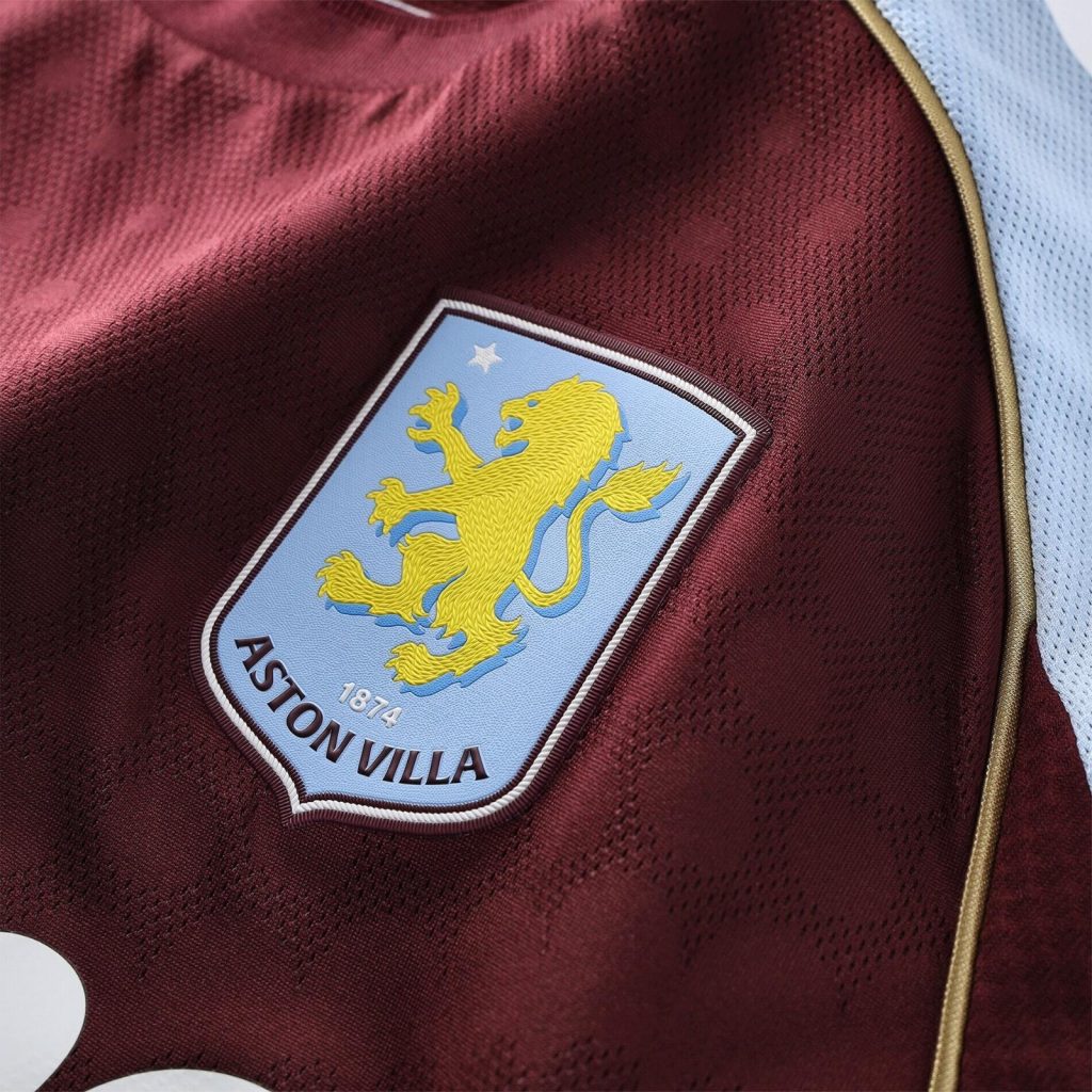 Aston Villa 25-26 Local 3