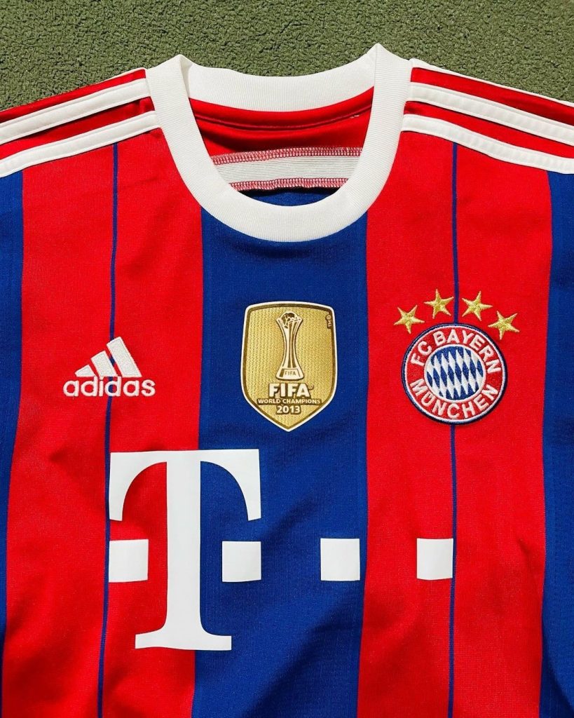 Primera equipación de Bayern Múnich 14-15