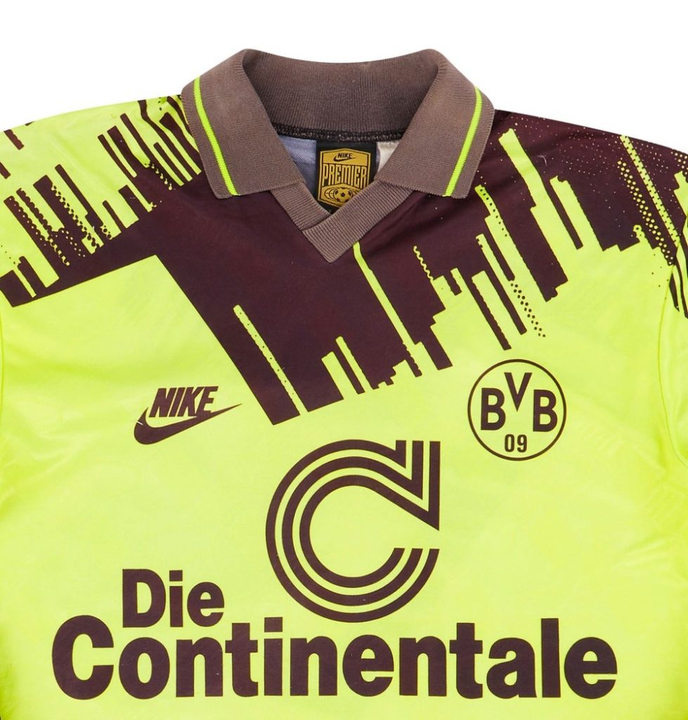 Borussia Dortmund 93-94 Local 4