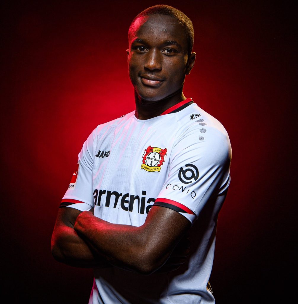 Bayer 04 Leverkusen 21-22 Visitante 3