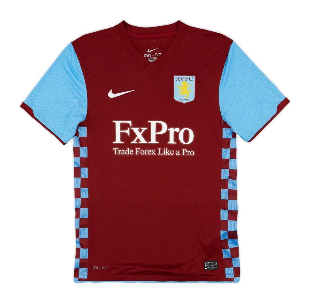 Primera equipación de Aston Villa 10-11