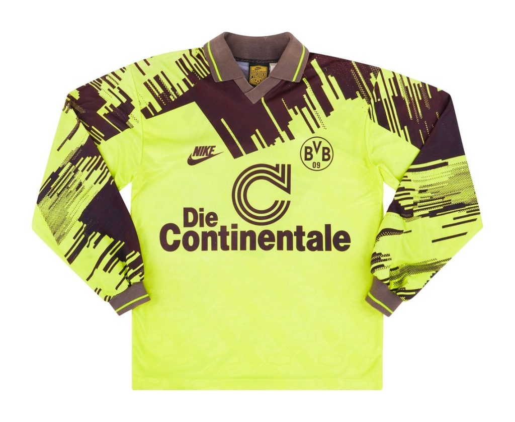 Borussia Dortmund 93-94 Local 2