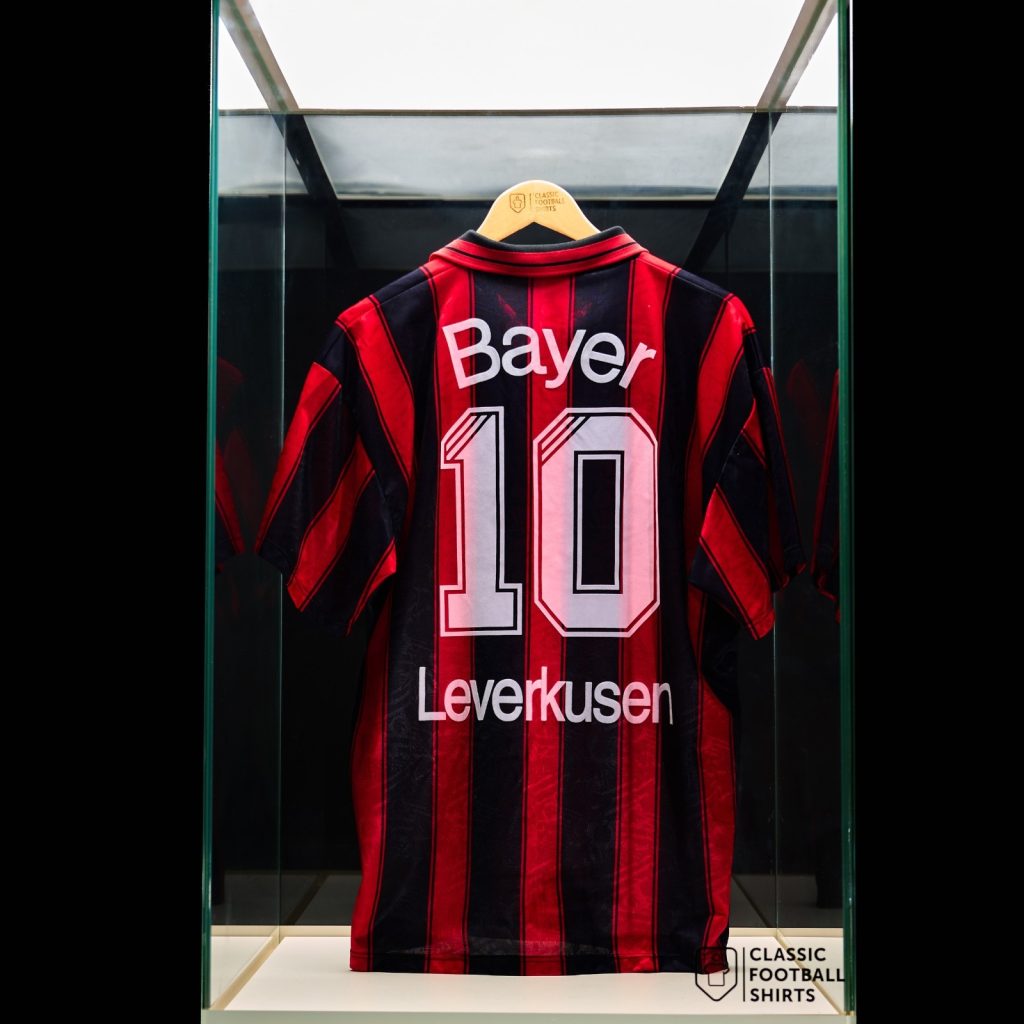 Bayer 04 Leverkusen 94-95 Local 4