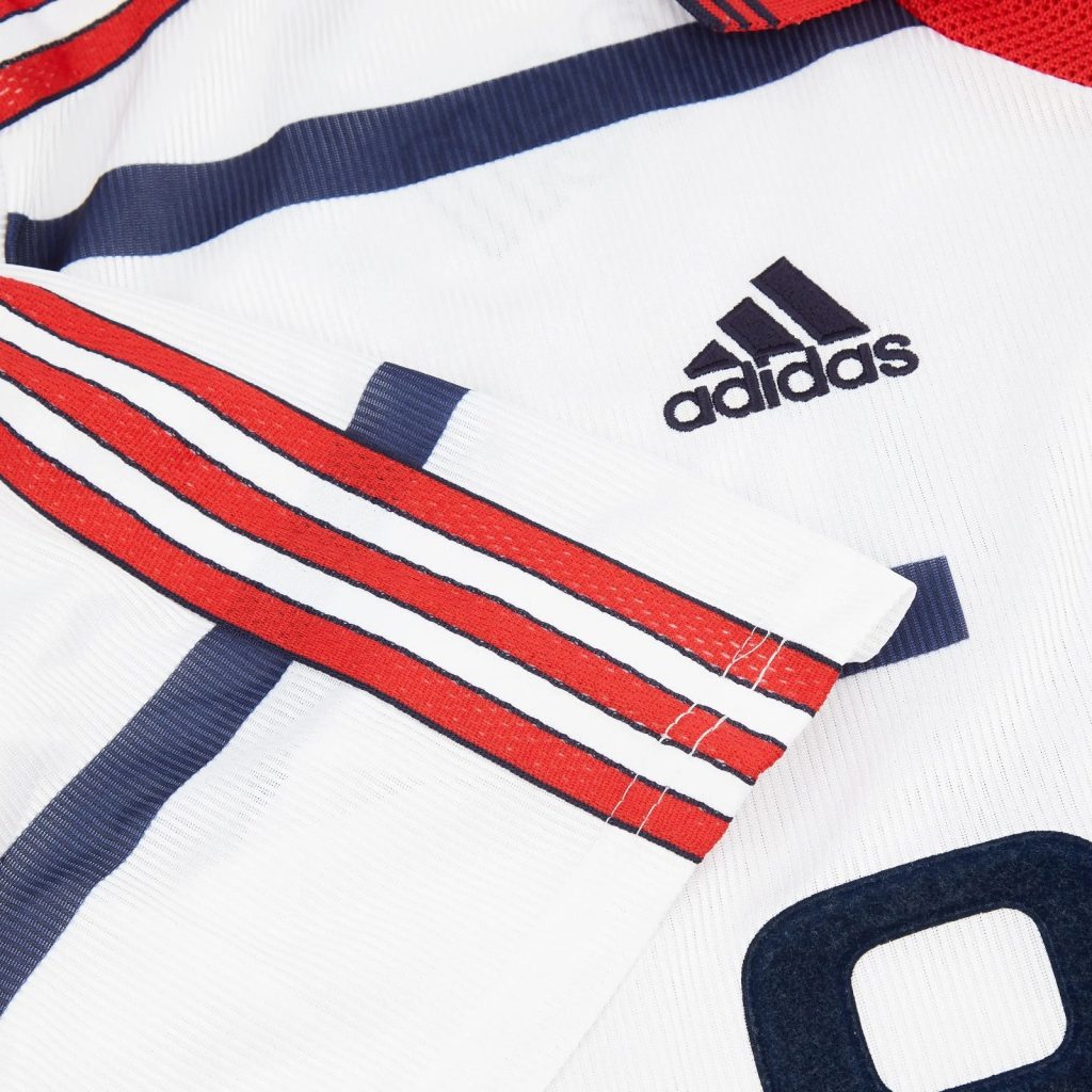 Bayern München 98-99 Visitante 4