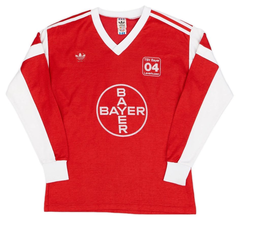 Primera equipación de Bayer Leverkusen 87-88