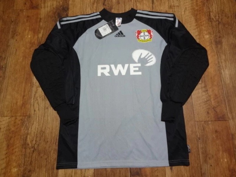 Equipación de portero de Bayer Leverkusen 03-04