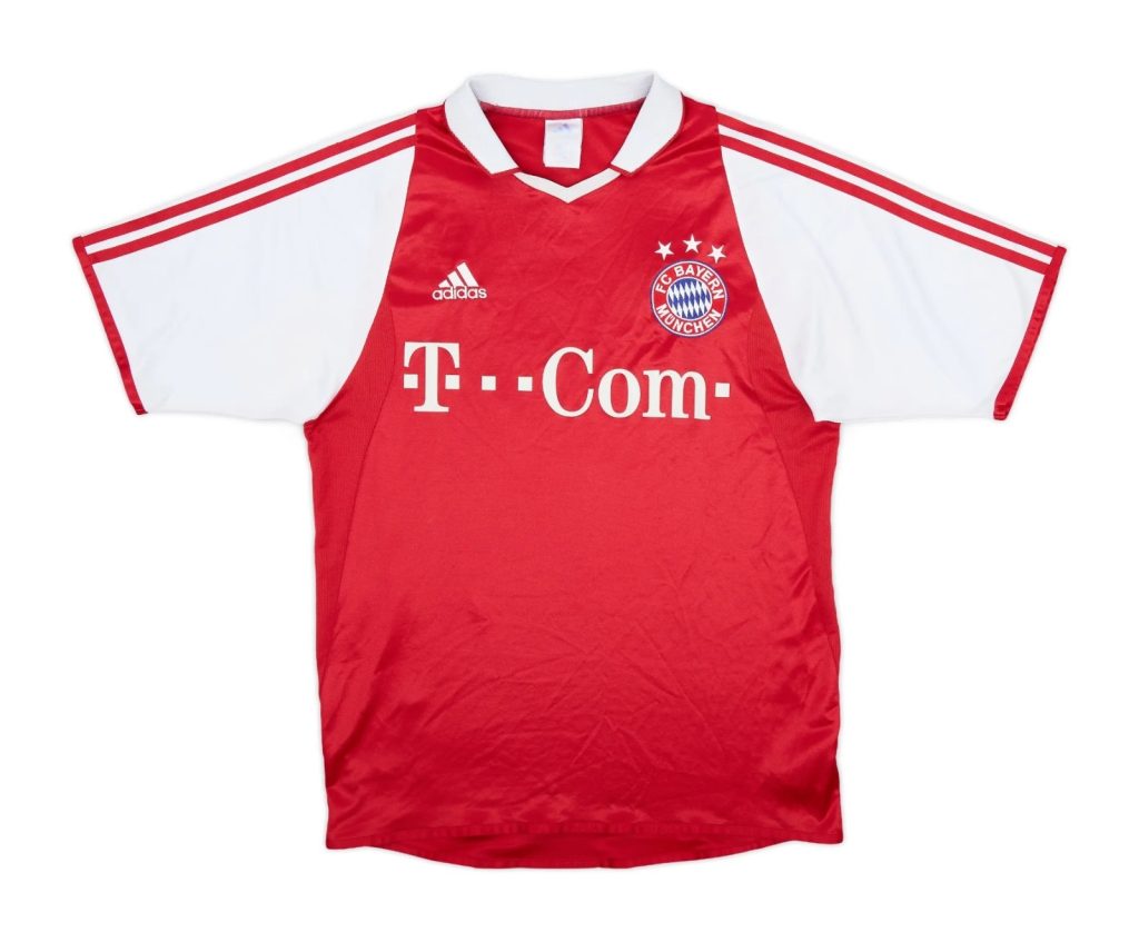 Primera equipación de Bayern Múnich 04-05