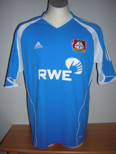 Bayer 04 Leverkusen 05-06 Visitante 2