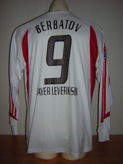 Bayer 04 Leverkusen 04-05 Visitante 3