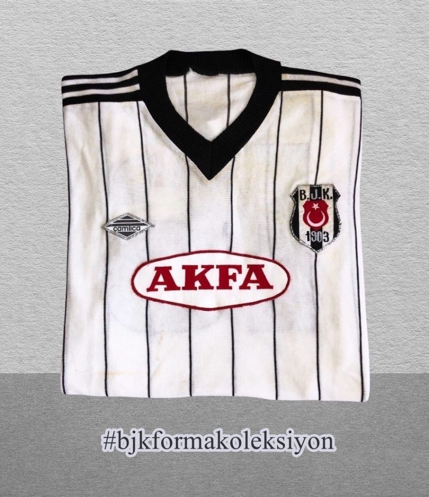 Beşiktaş 85-86 Local 3