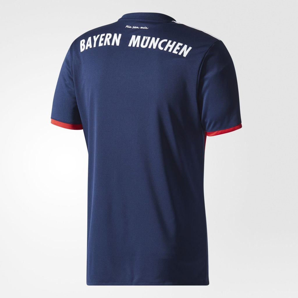 Bayern München 17-18 Visitante 3
