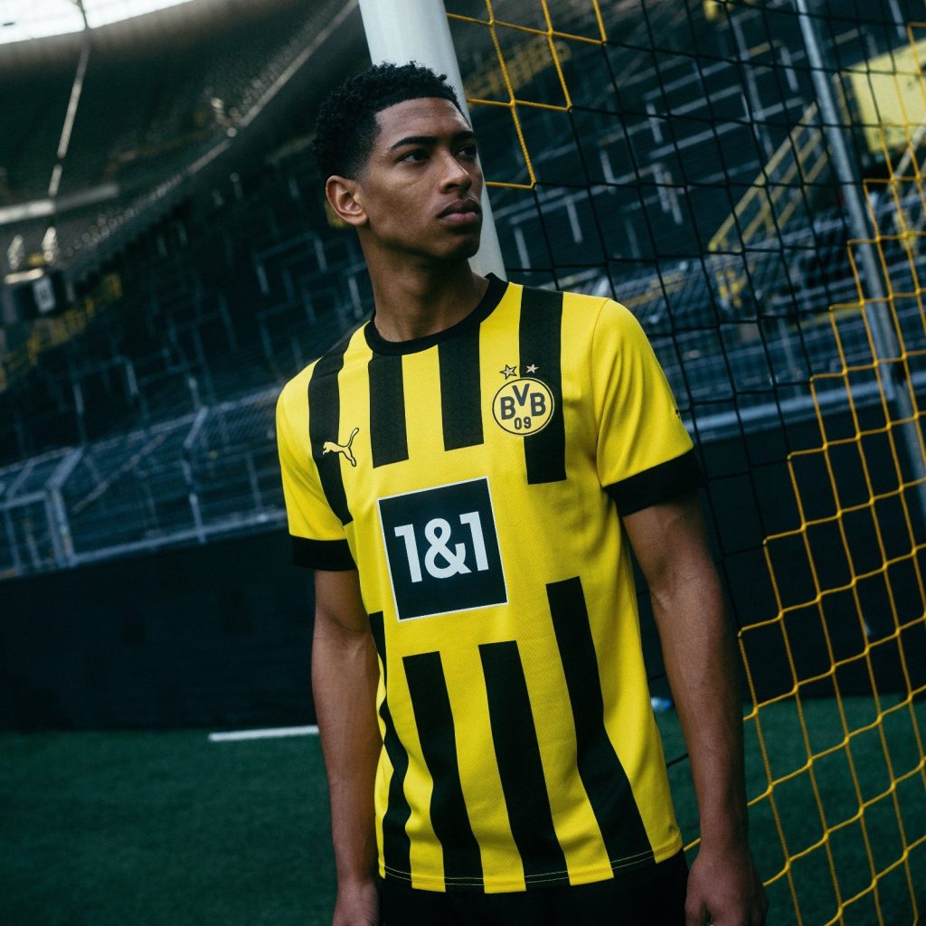 Borussia Dortmund 22-23 Local 3