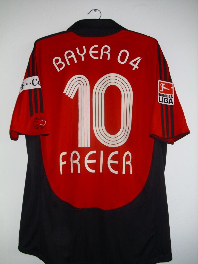 Bayer 04 Leverkusen 06-07 Local 2