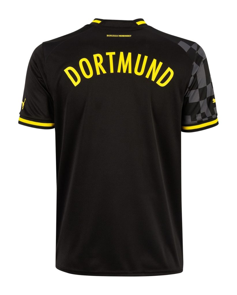 Borussia Dortmund 22-23 Visitante 2
