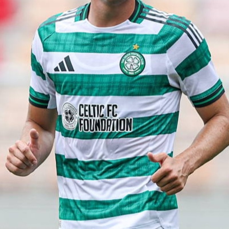 Primera equipación de Celtic 25-26