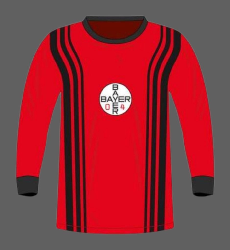Primera equipación de Bayer Leverkusen 68-69