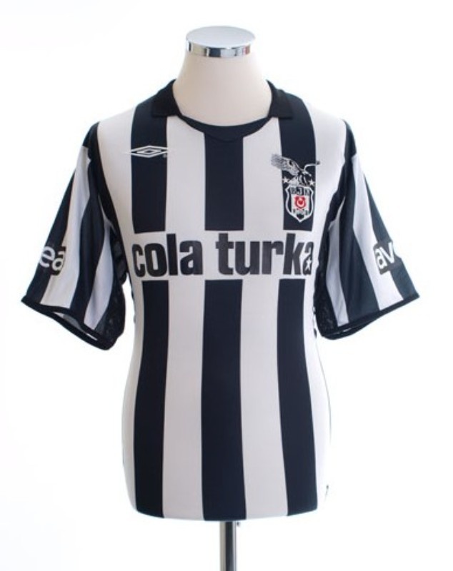 Segunda equipación de Besiktas 07-08