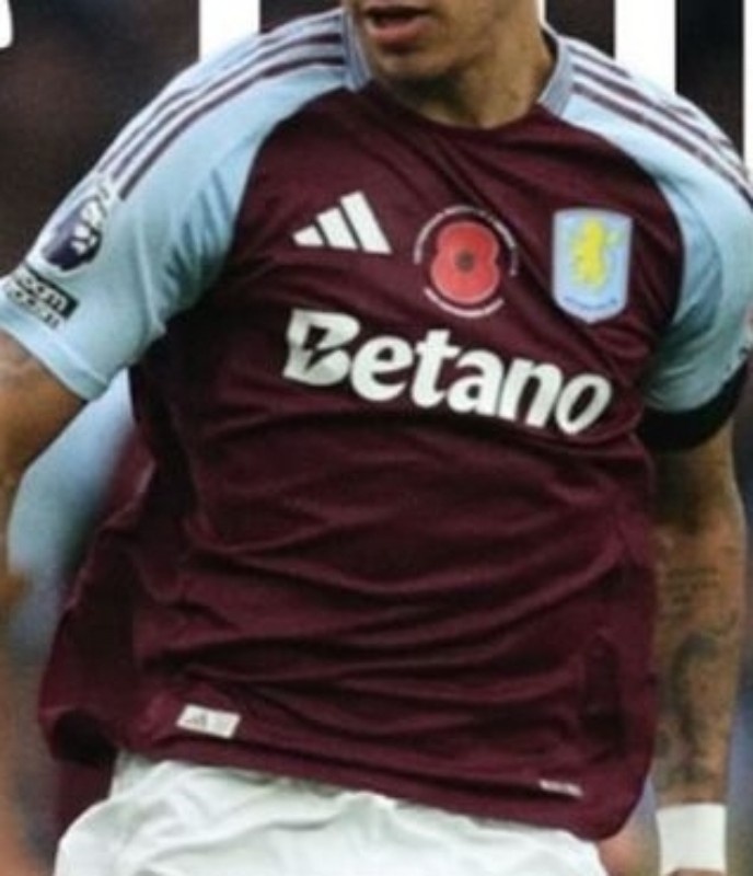 Primera equipación de Aston Villa 24-25