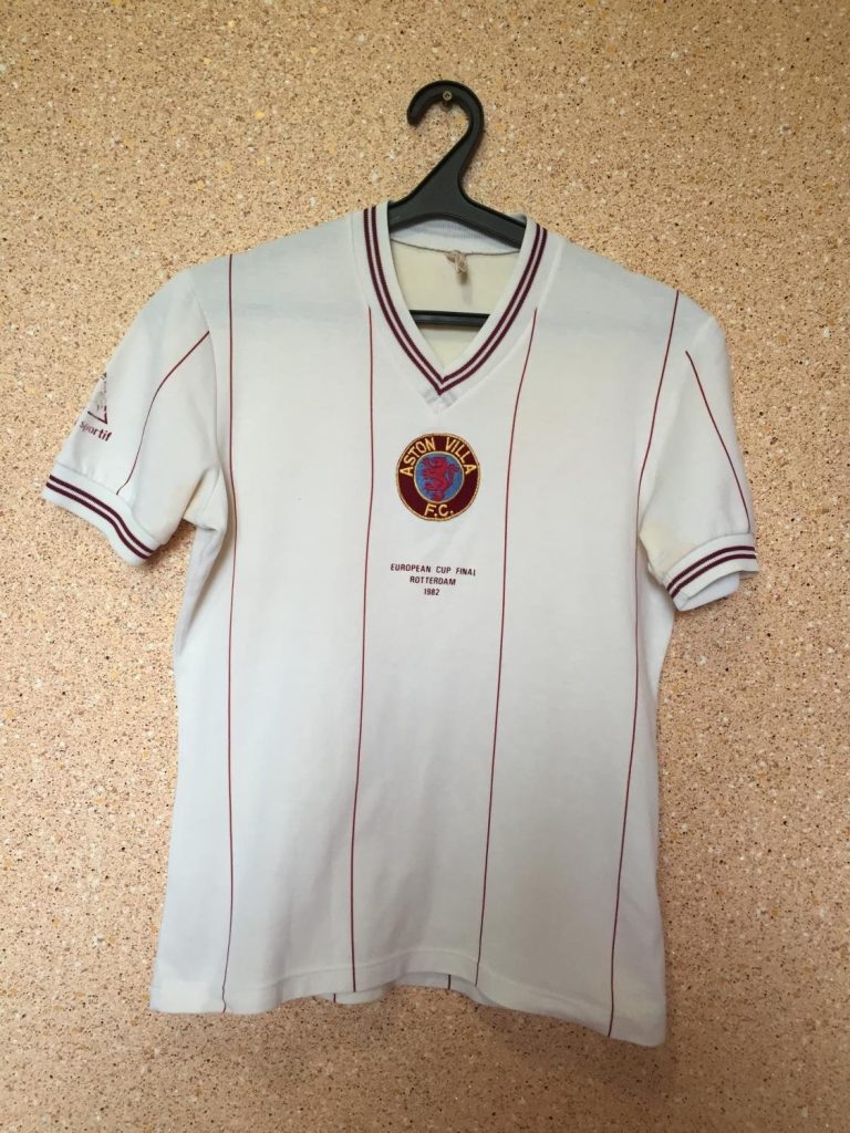 Aston Villa 81-82 Visitante 2