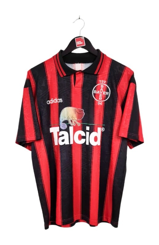 Primera equipación de Bayer Leverkusen 94-95