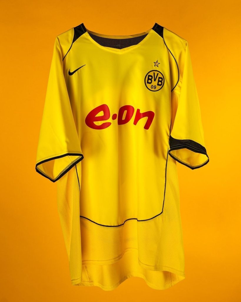 Borussia Dortmund 04-05 Local 4