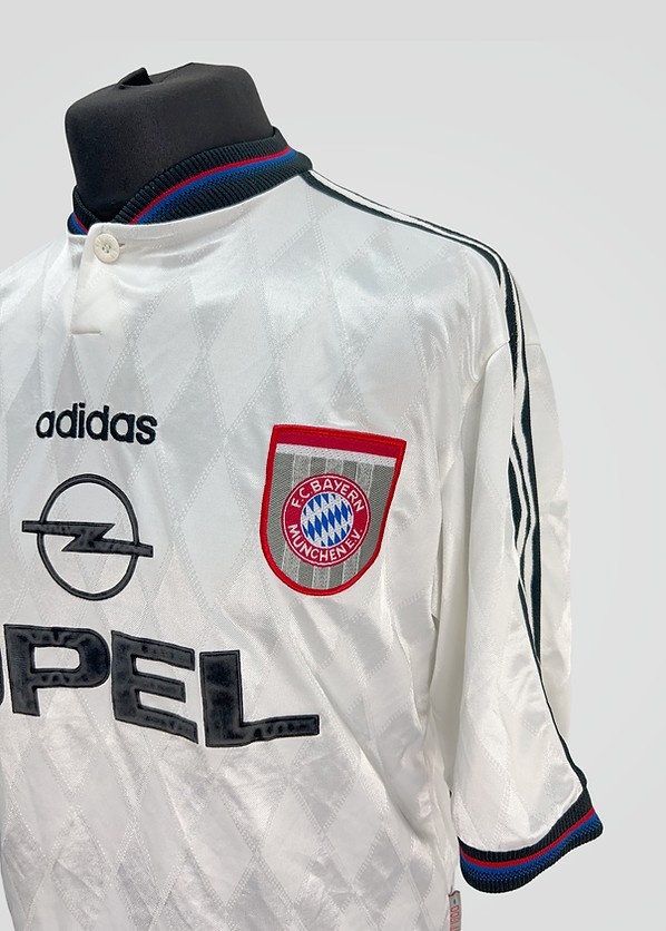 Bayern München 97-98 Visitante 2