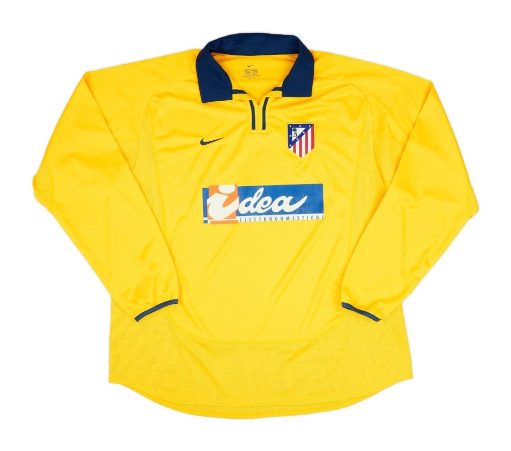 Tercera equipación de Atlético de Madrid 01-02