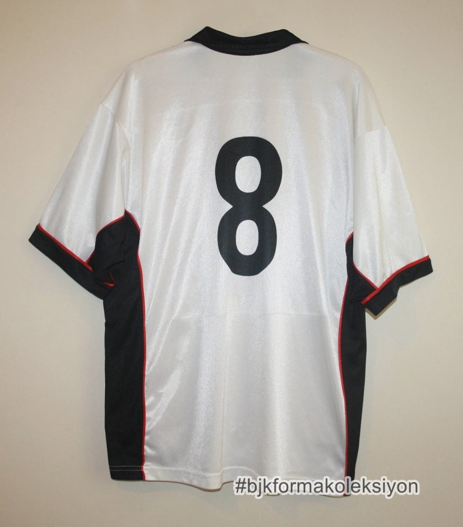 Beşiktaş 99-00 Cuarta 2