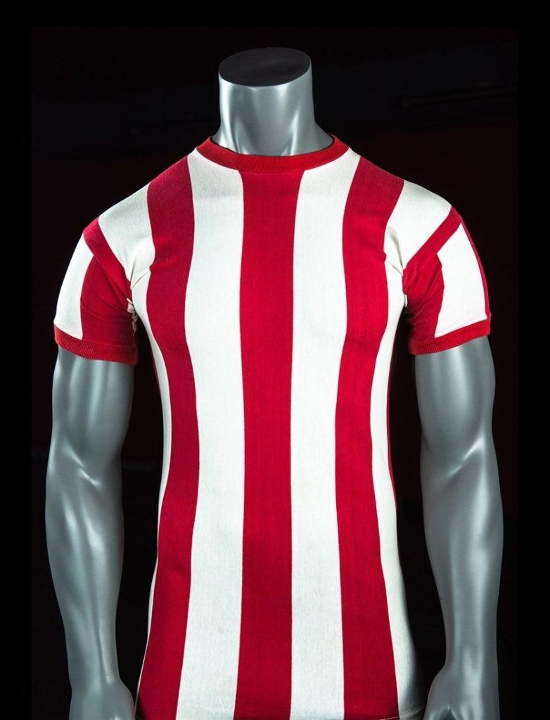 Primera equipación de Athletic 74-75