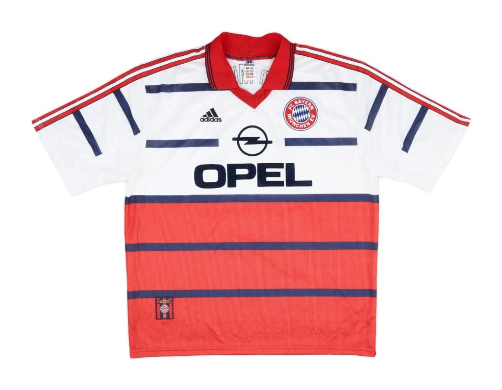 Segunda equipación de Bayern Múnich 98-99