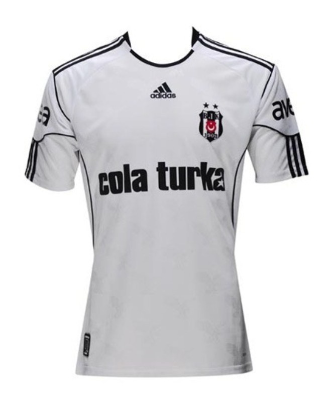 Primera equipación de Besiktas 10-11