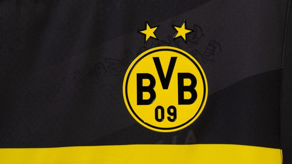 Borussia Dortmund 24-25 Visitante 3