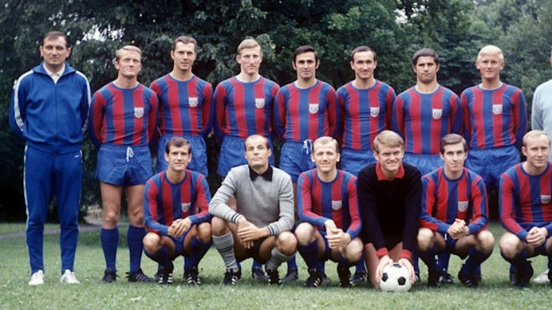 Bayern München 69-70 Visitante 3