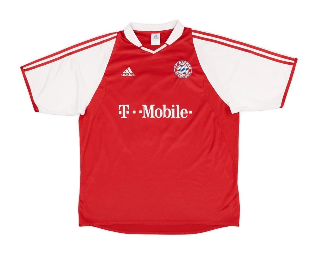 Primera equipación de Bayern Múnich 03-04