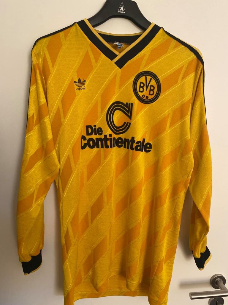 Primera equipación de Borussia Dortmund 87-88