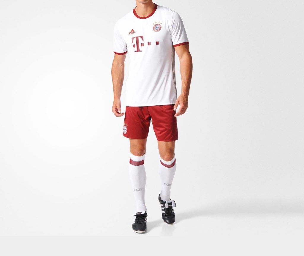 Bayern München 16-17 Tercera 3