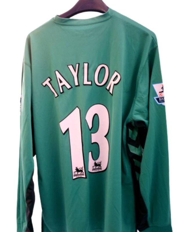 Aston Villa 05-06 Portero 2