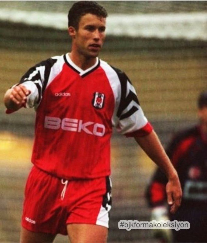 Beşiktaş 95-96 Visitante 3