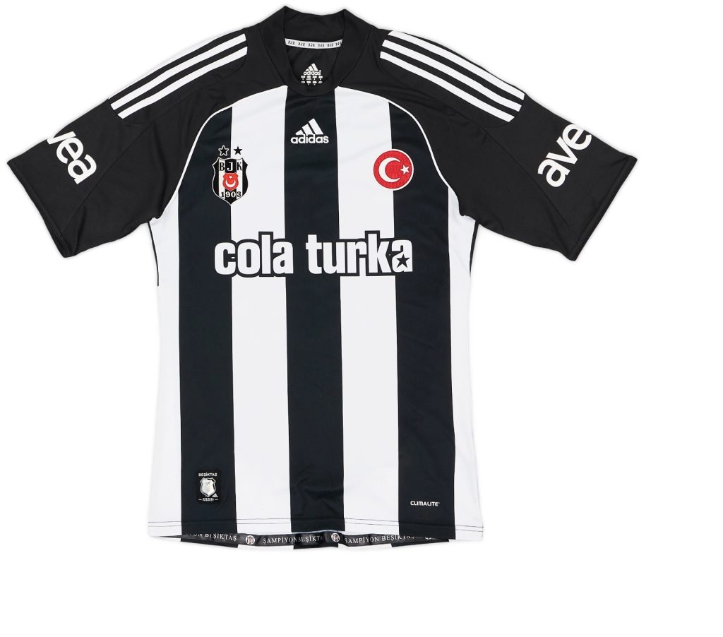 Segunda equipación de Besiktas 09-10