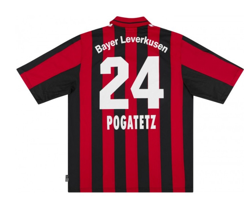Bayer 04 Leverkusen 01-02 Local 2