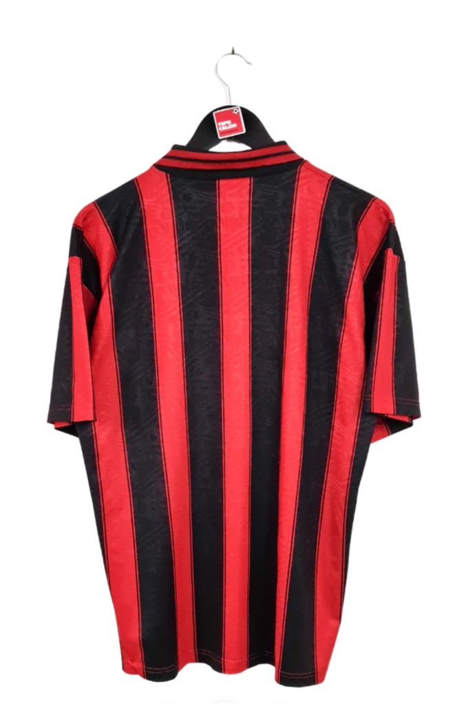 Bayer 04 Leverkusen 94-95 Local 2