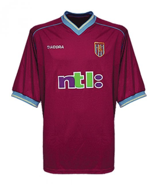 Aston Villa 01-02 Local 2