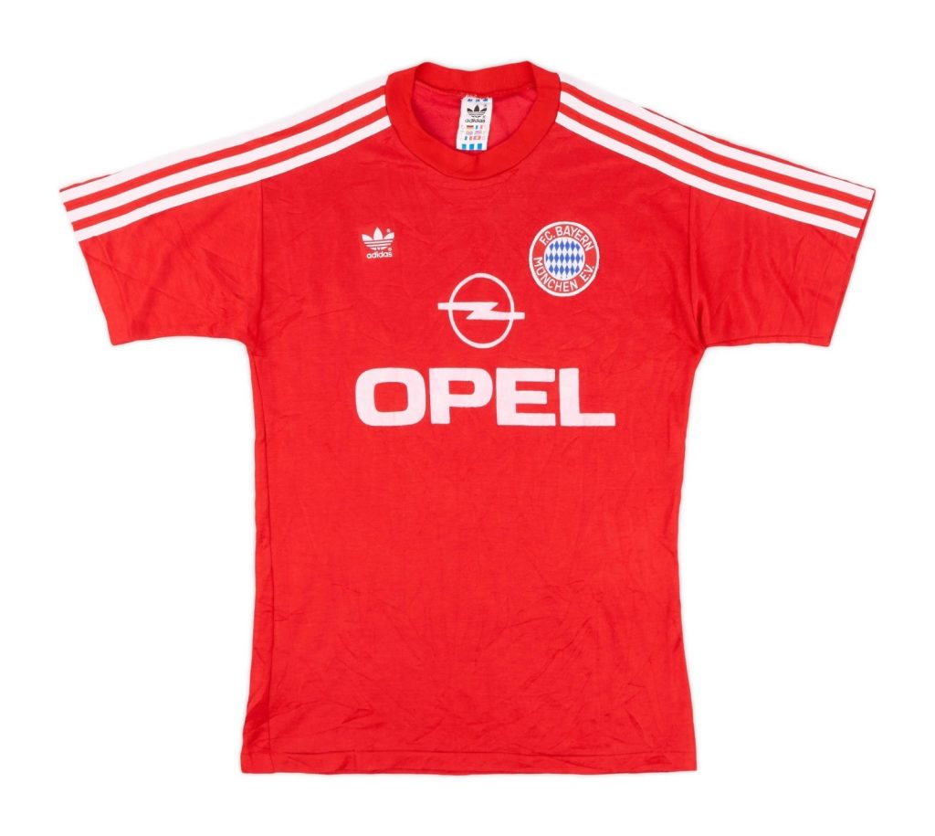 Primera equipación de Bayern Múnich 89-90
