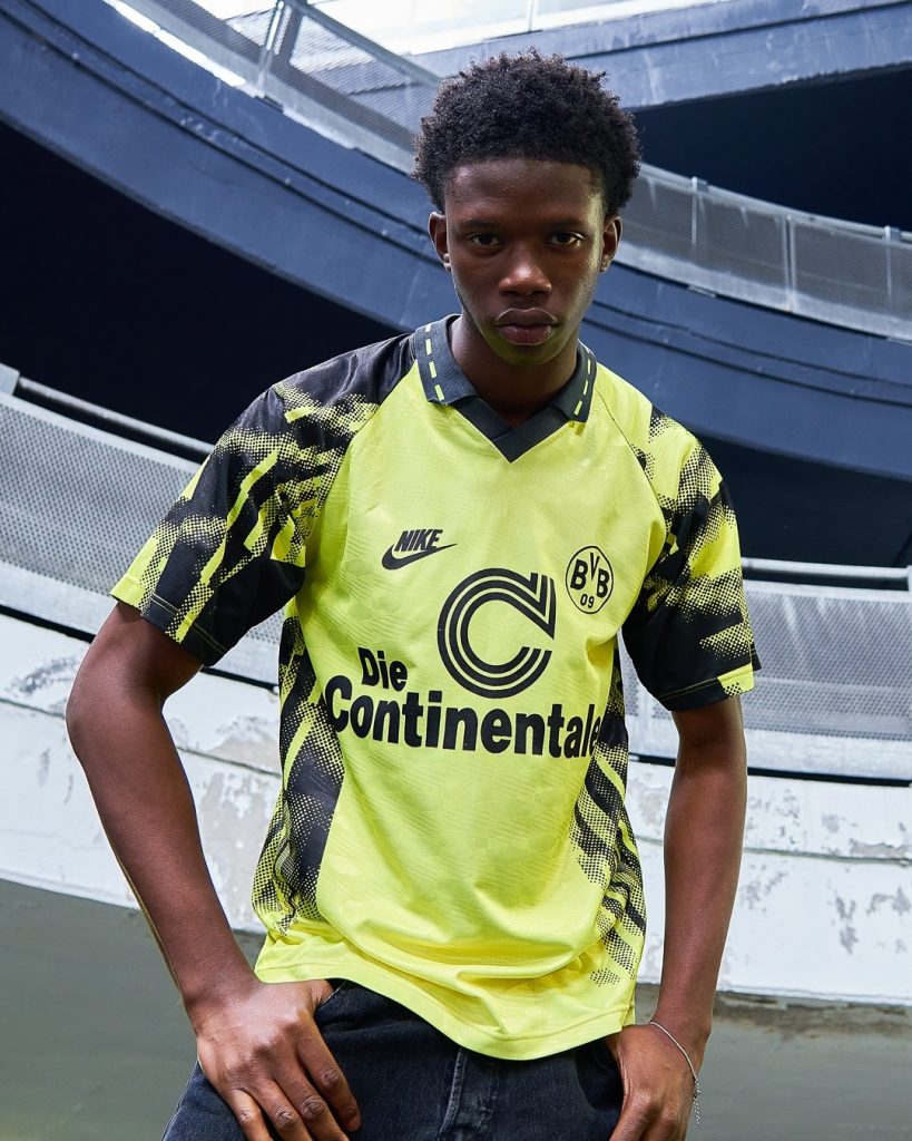 Borussia Dortmund 92-93 Local 2
