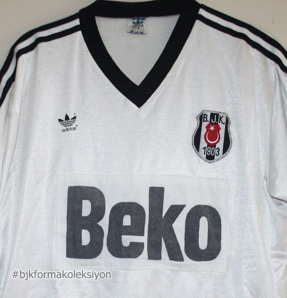 Beşiktaş 89-90 Local 3