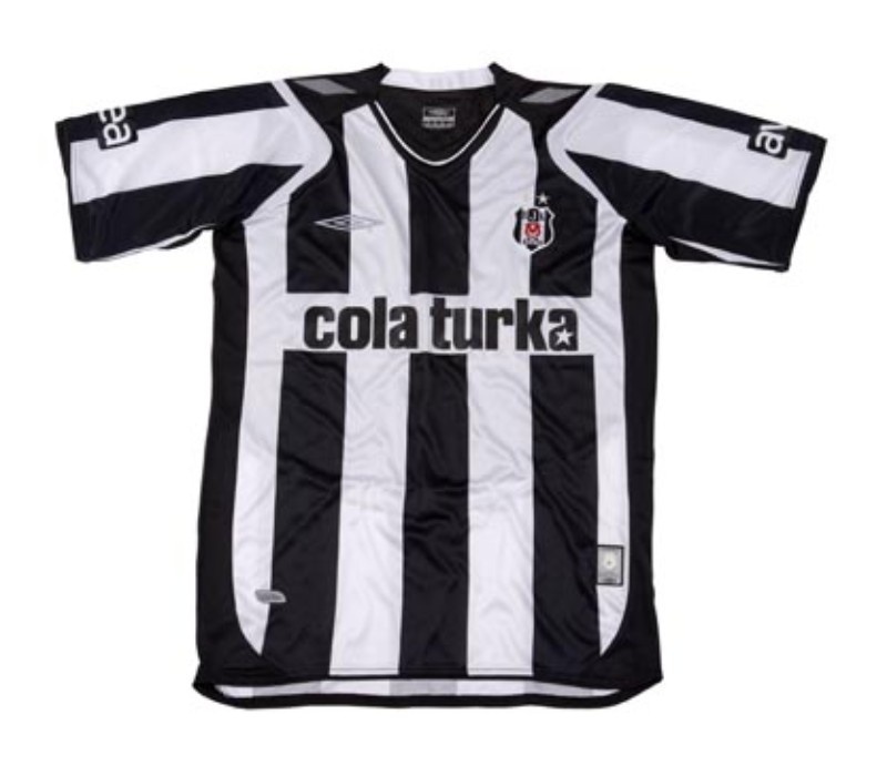 Segunda equipación de Besiktas 08-09