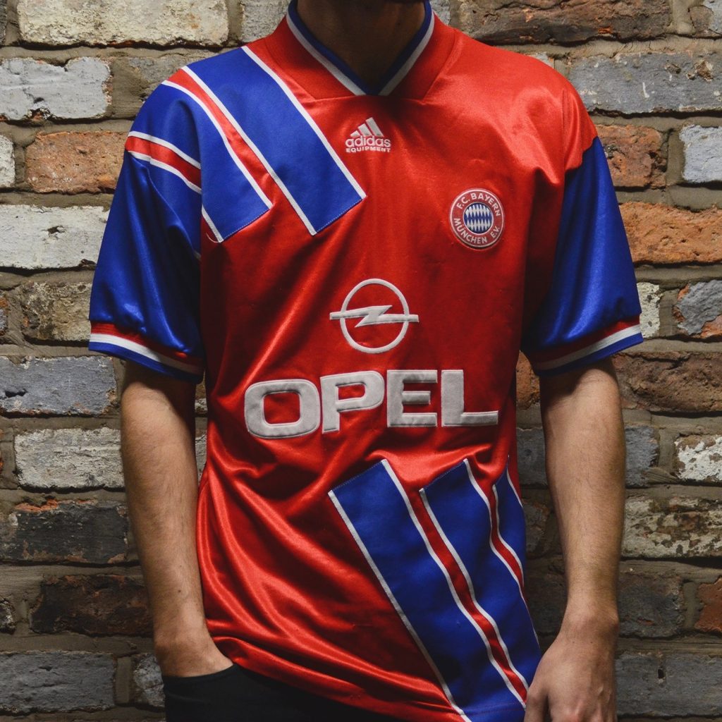 Bayern München 94-95 Local 3