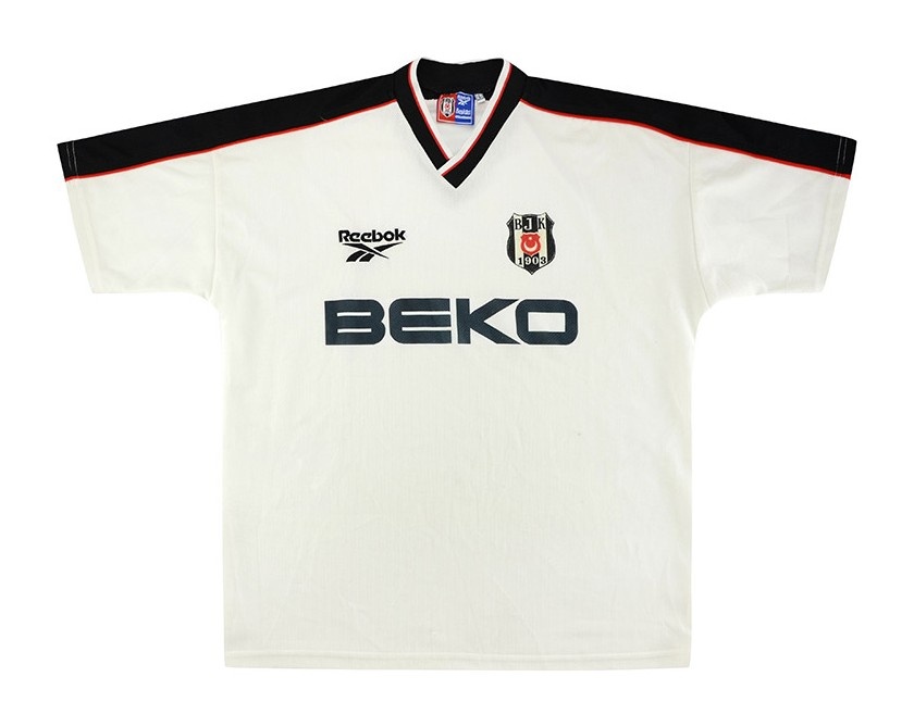Primera equipación de Besiktas 98-99