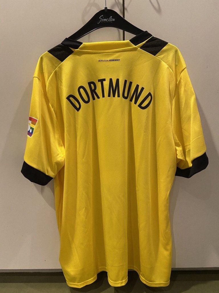 Borussia Dortmund 22-23 Local 2